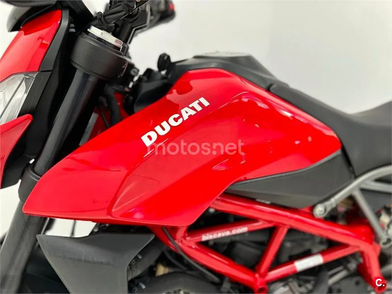 Ducati Hypermotard – Vista 21