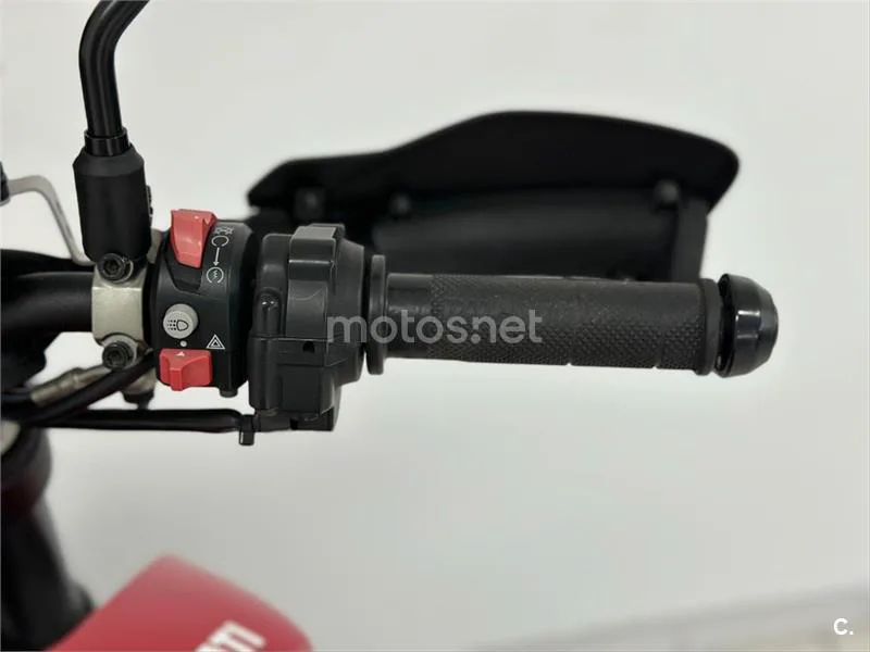 Ducati Hypermotard – Vista 9