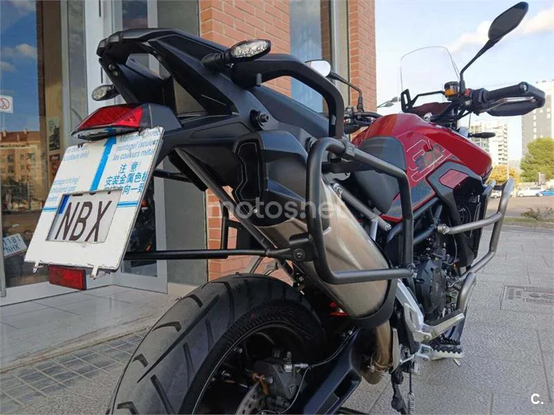 Triumph Tiger 900 – Vista 3