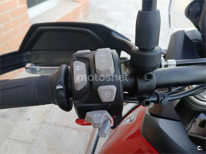 Triumph Tiger 900 – Vista 10