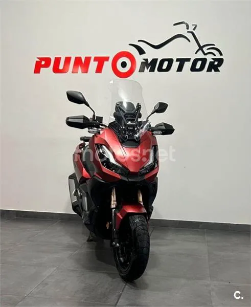 Honda ADV 350 – Vista 5