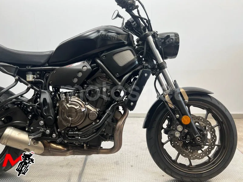 Yamaha XSR 700 – Vista 3