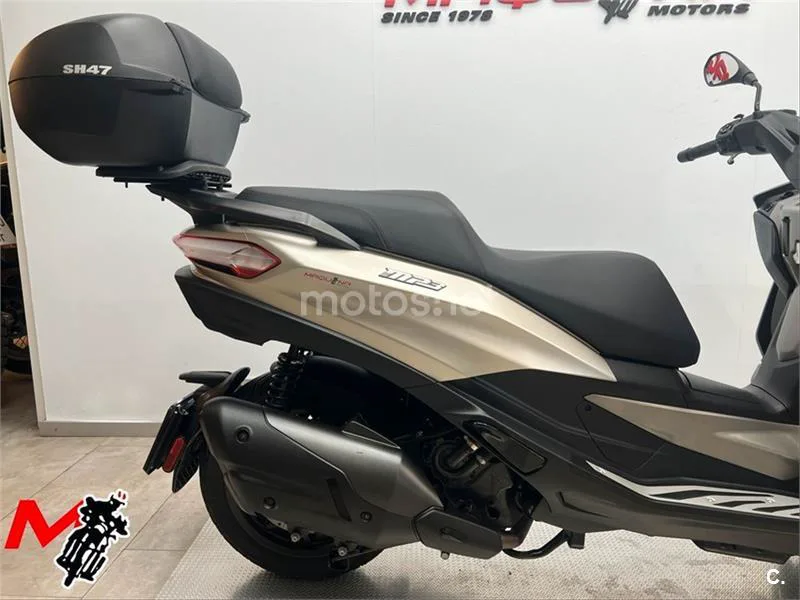 Piaggio MP3 530 Exclusive – Vista 4