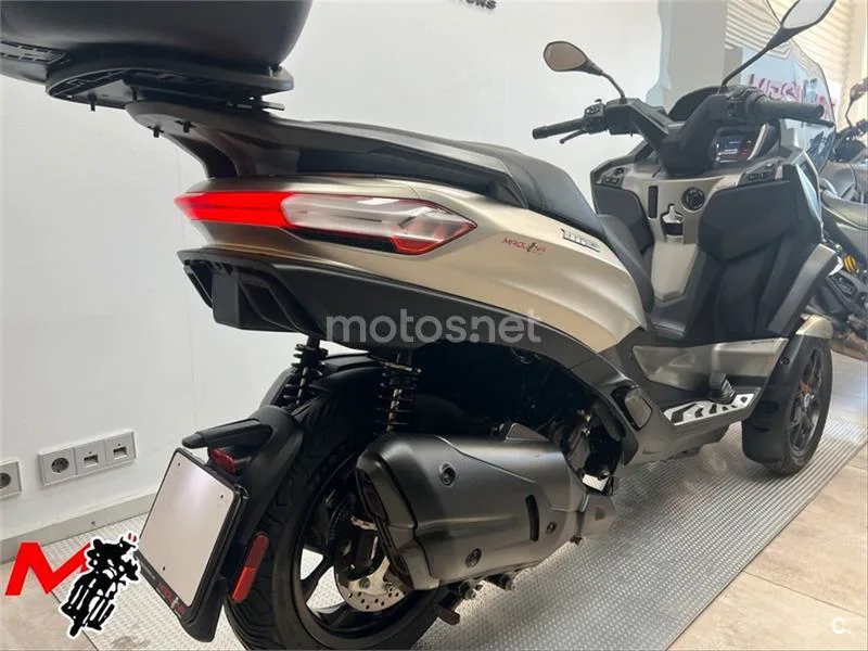 Piaggio MP3 530 Exclusive – Vista 5