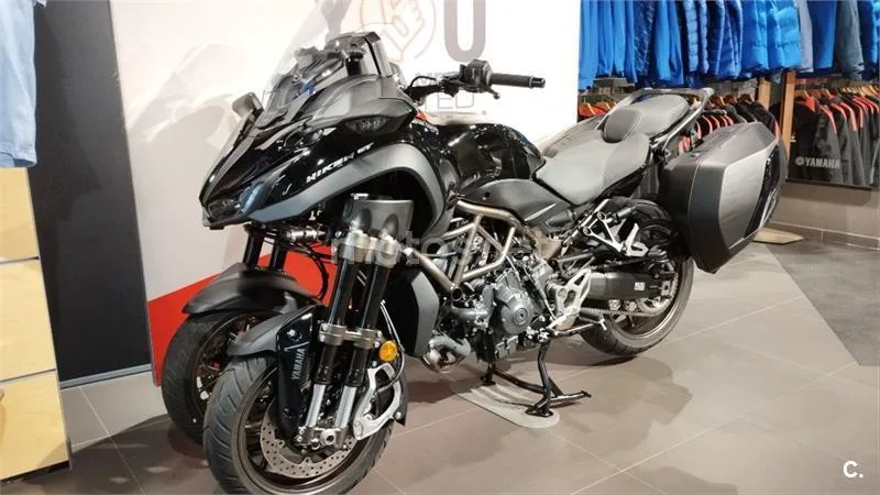 Yamaha Niken – Vista 16