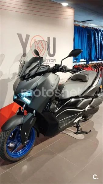 Yamaha XMAX 300 – Vista 12