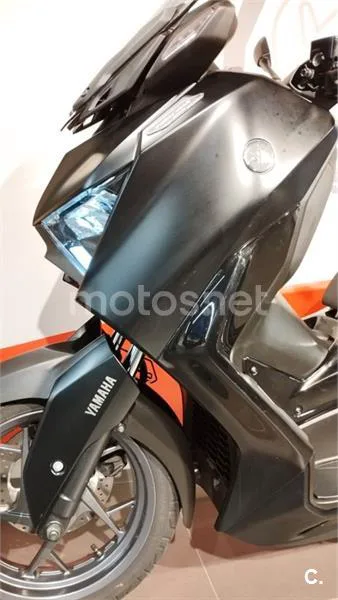 Yamaha XMAX 300 – Vista 13