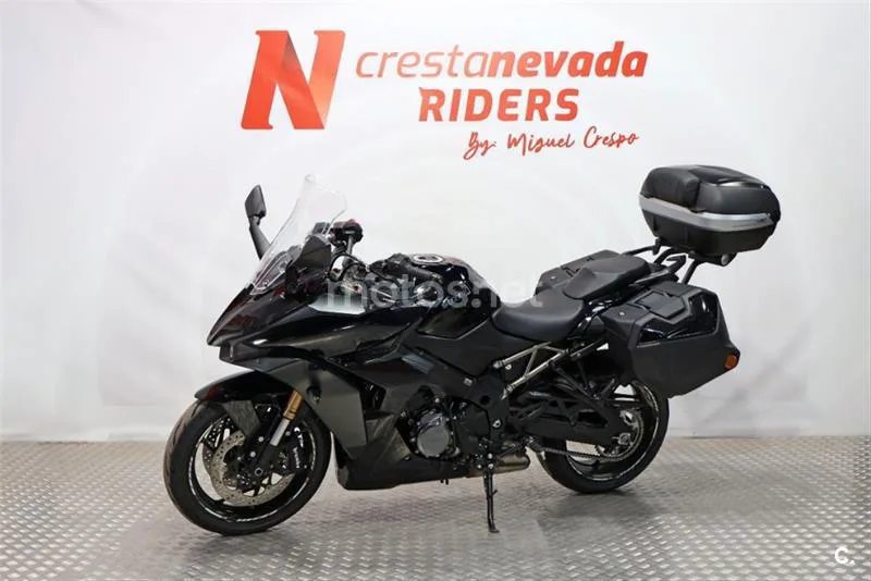 Suzuki GSX-S – Vista 4