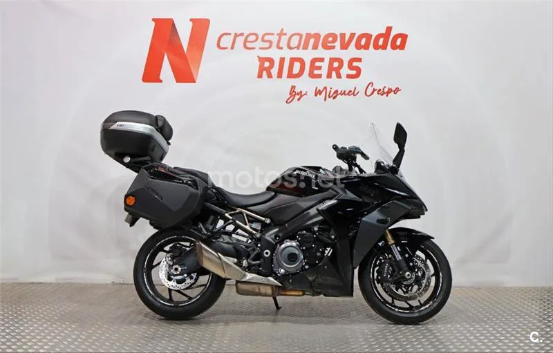 Suzuki GSX-S – Vista 7