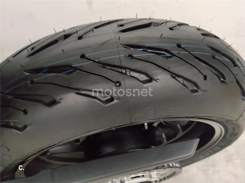 Yamaha MT-09 – Vista 8