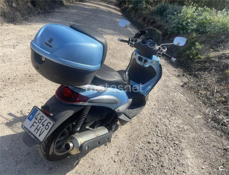 Piaggio Beverly Tourer 400 – Vista 5