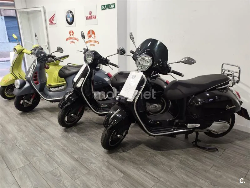 Vespa GTS 300 – Vista 10