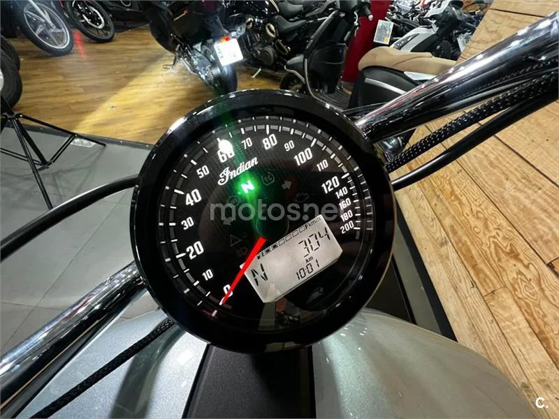 Indian Scout - Vista 11