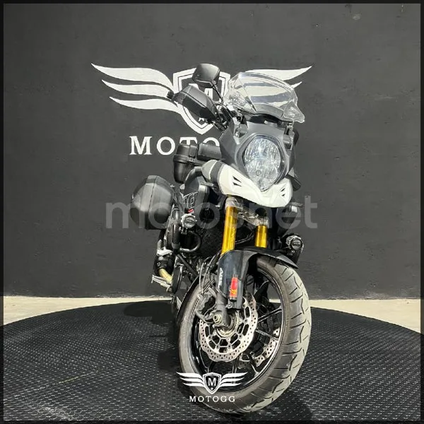 Suzuki V-Strom 1000 – Vista 4