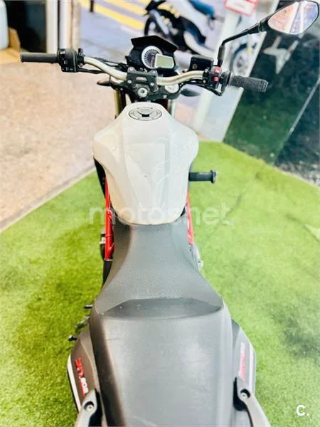 Benelli BN 302 R – Vista 7