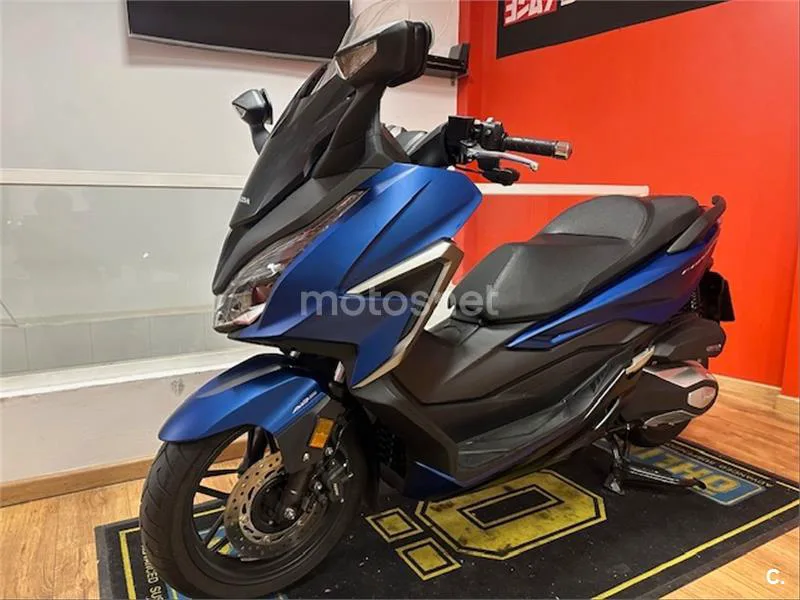 Honda Forza 350 – Vista 3