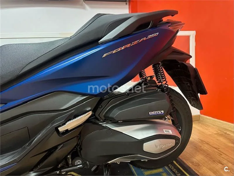 Honda Forza 350 – Vista 4