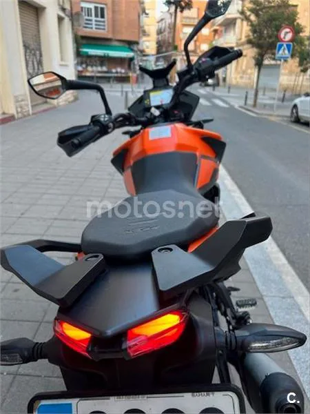 KTM 390 – Vista 7