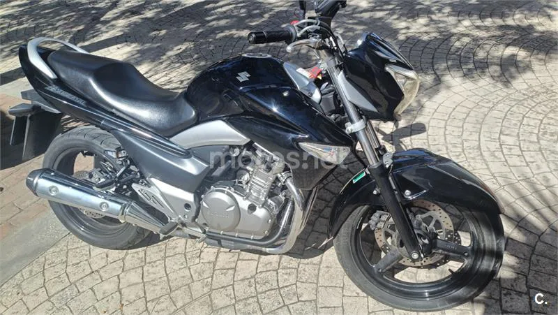 Suzuki Inazuma 250 – Vista 7