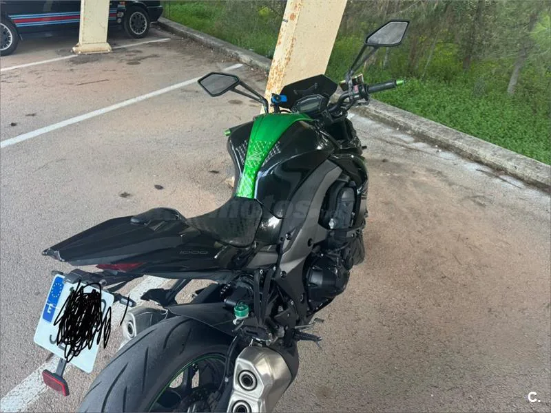 Kawasaki Z1000 – Vista 3