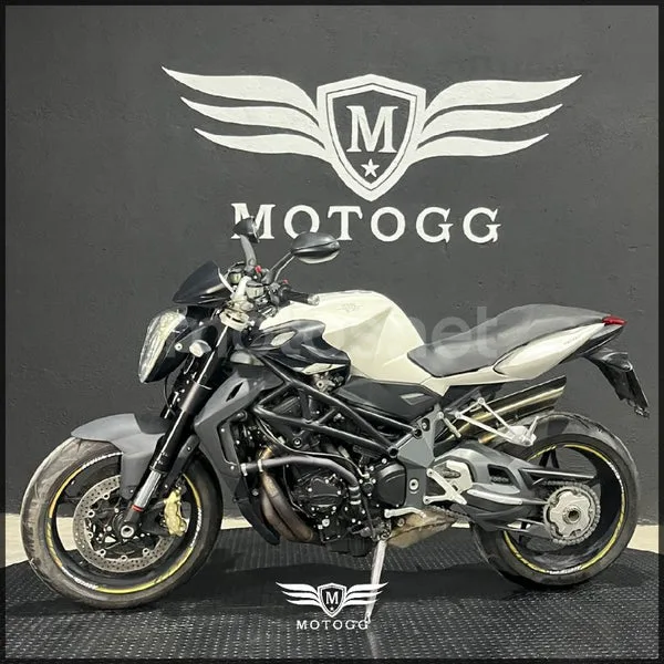 MV Agusta Brutale 1090 – Vista 5