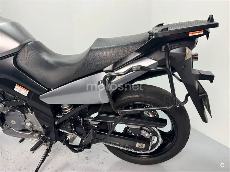 Suzuki V-Strom 650 – Vista 21
