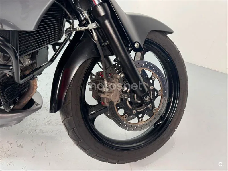 Suzuki V-Strom 650 – Vista 4