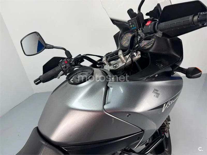 Suzuki V-Strom 650 – Vista 9