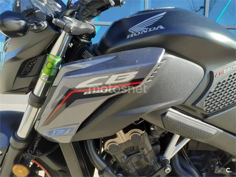 Honda CB 650 F – Vista 10