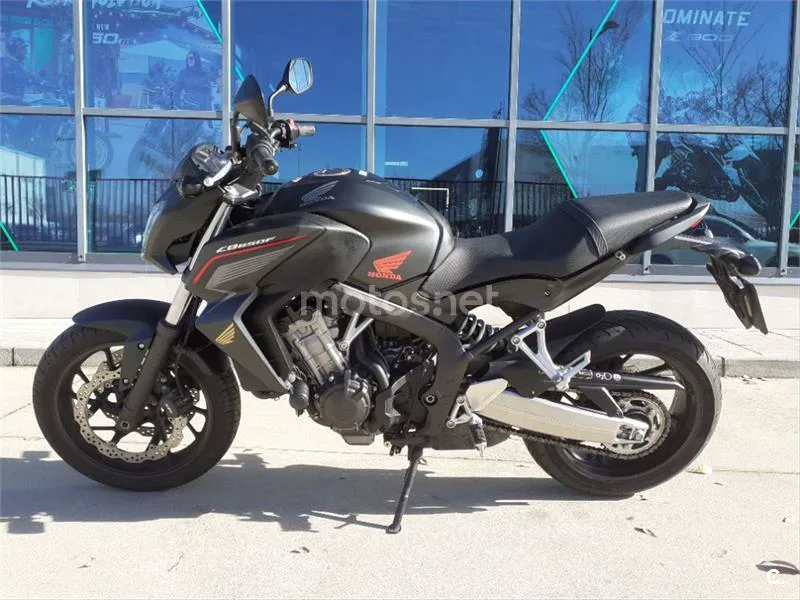 Honda CB 650 F – Vista 3
