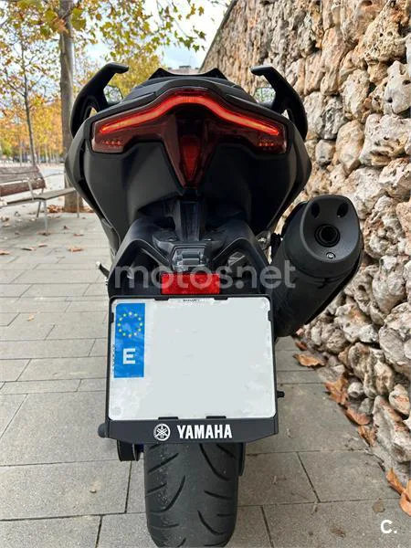 Yamaha TMAX – Vista 7