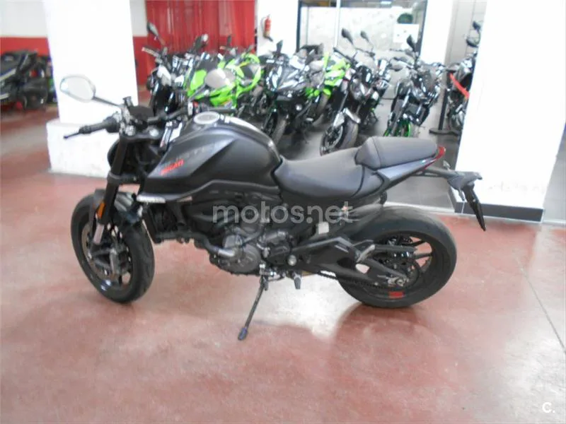 Ducati Monster – Vista 3