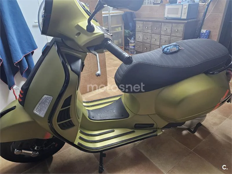 Vespa GTS 300 – Vista 4