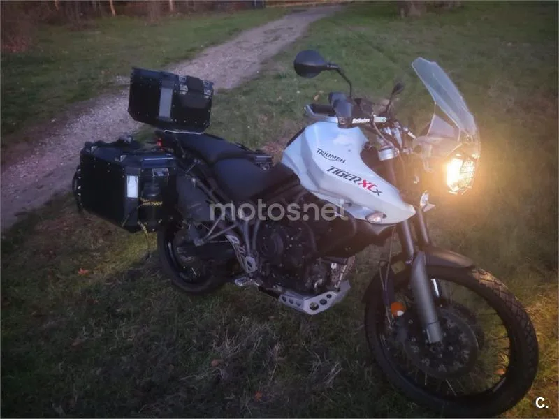 Triumph Tiger 800 XC – Vista 13