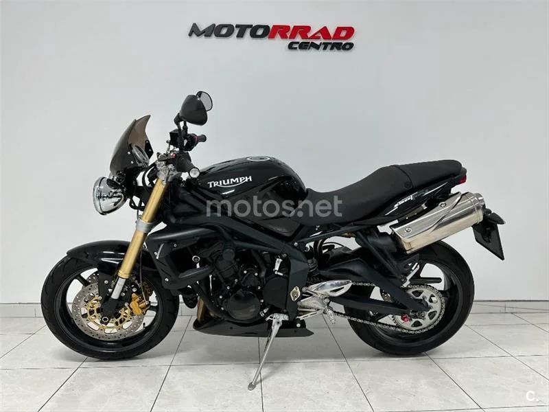 Triumph Street Triple – Vista 4