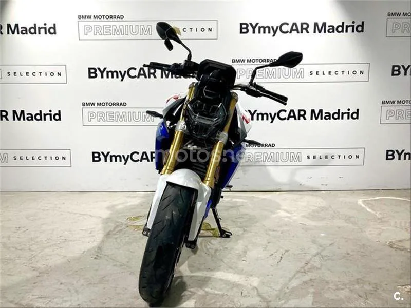 BMW F 900 R – Vista 3