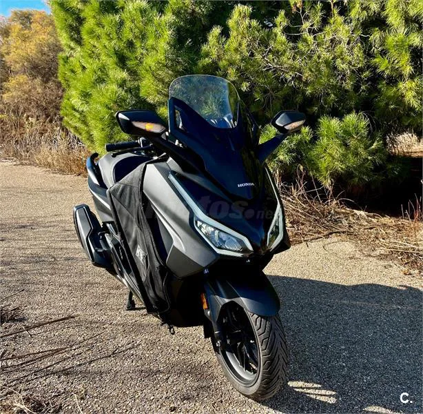 Honda Forza 350 – Vista 2