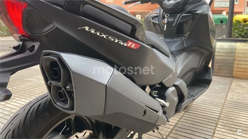 SYM Maxsym TL 500 – Vista 8