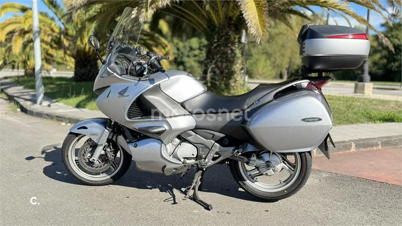 Honda NT 700 Deauville – Vista 6