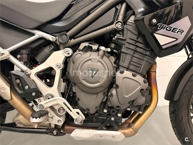 Triumph Tiger 1200 GT – Vista 15