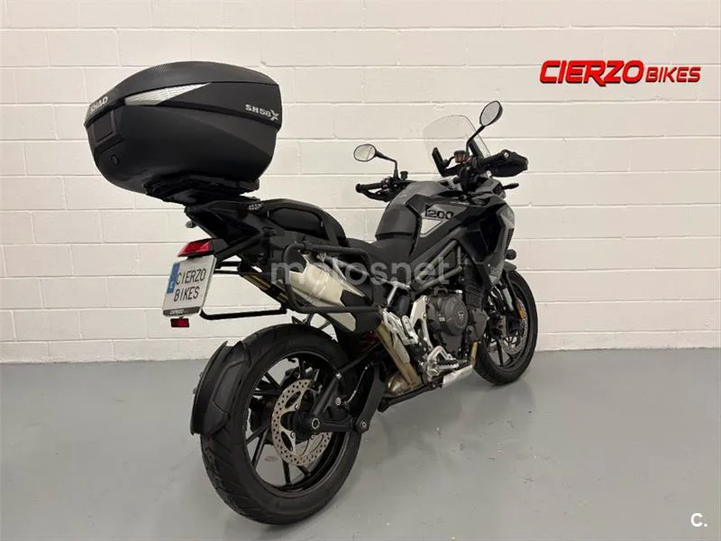 Triumph Tiger 1200 GT – Vista 3