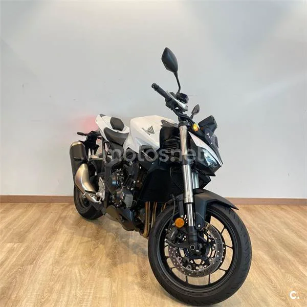 Honda CB 1000 Hornet – Vista 7