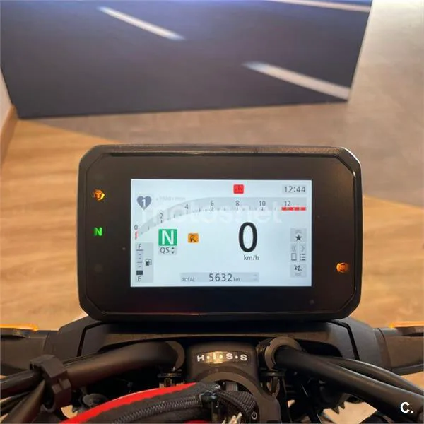 Honda CB 1000 Hornet – Vista 9