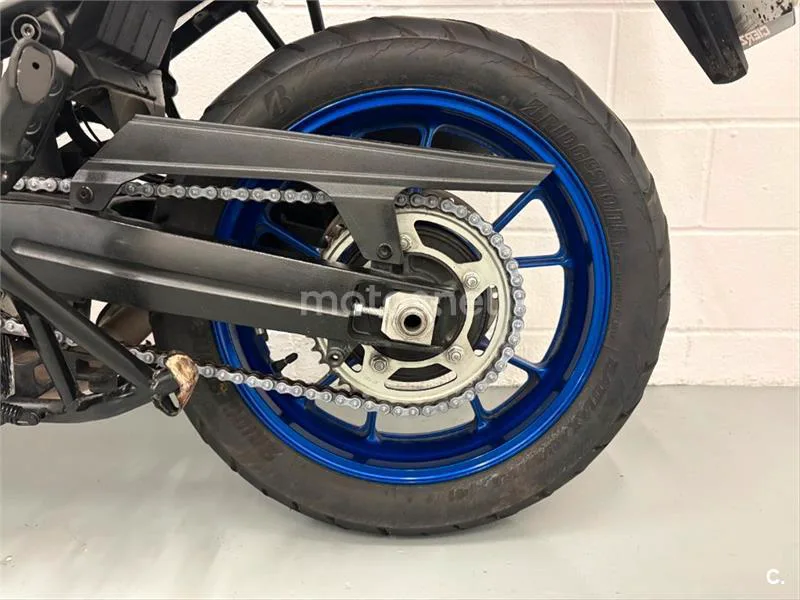 Suzuki V-Strom 1050 – Vista 12