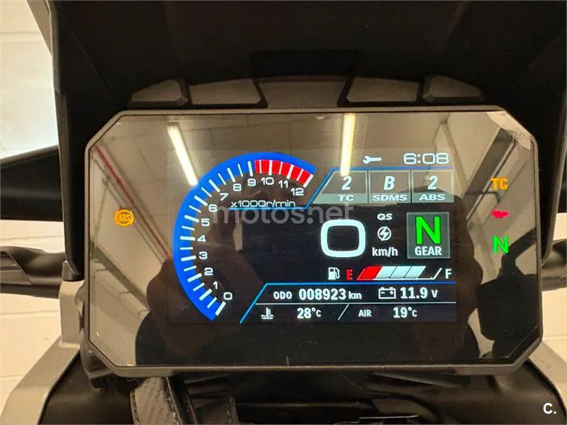 Suzuki V-Strom 1050 – Vista 7