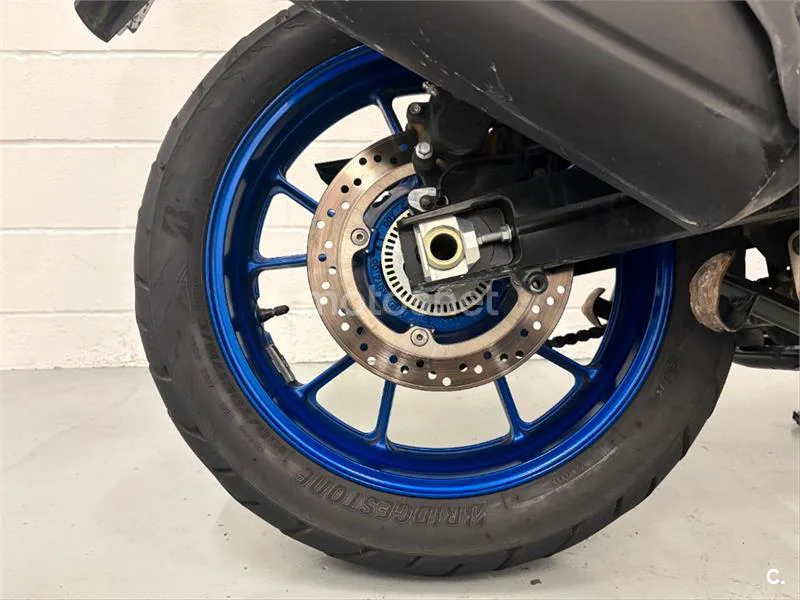 Suzuki V-Strom 1050 – Vista 9