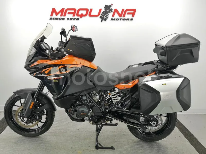 KTM 1090 Adventure – Vista 17