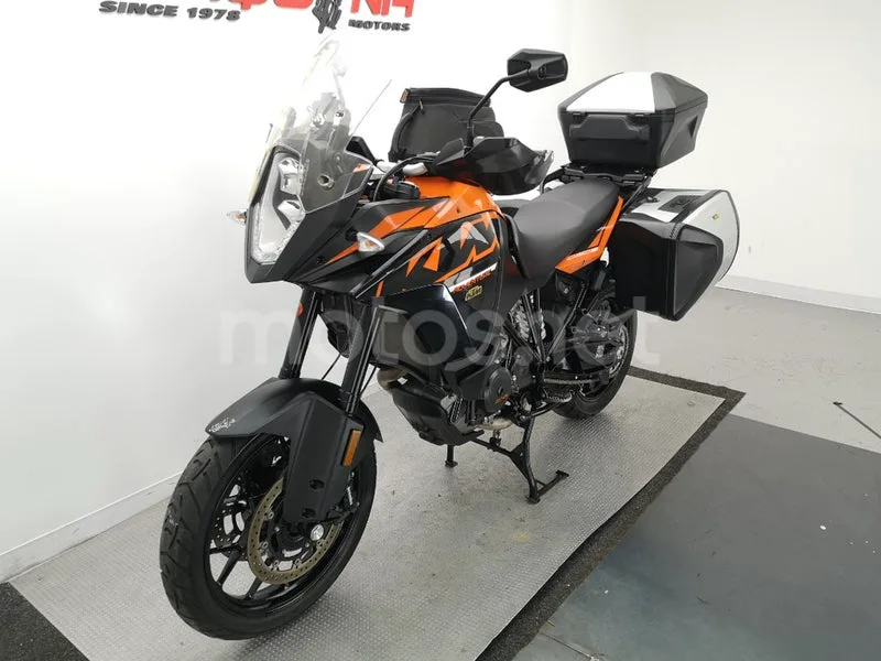 KTM 1090 Adventure – Vista 18