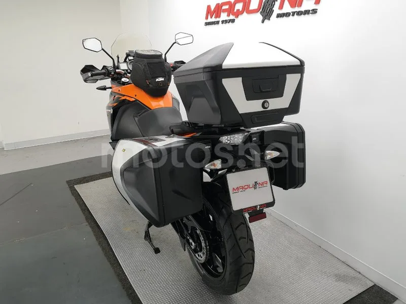 KTM 1090 Adventure – Vista 20