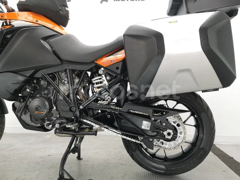 KTM 1090 Adventure – Vista 21